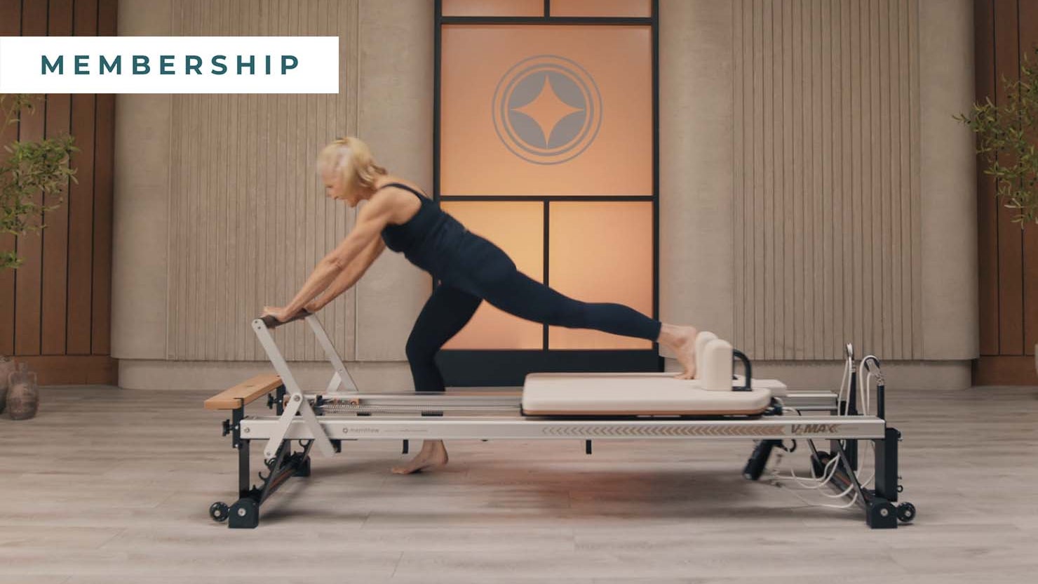 STOTT PILATES REFORMER