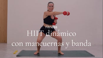HIIT dinámico con mancuernas y banda. HIIT con Corinna
