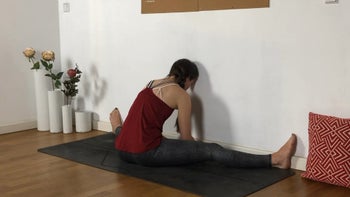 Yin Yoga au Mur pour Assouplir