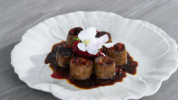 Schmorauberginen, Ziegenkäse, Rote Bete