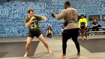 Muay Thai with Shane Fazen 11-11-2025 Boxing & Knees