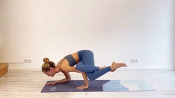39 min spicy flow to play with arm balances & inversions 
