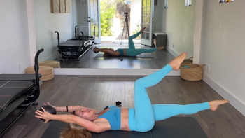 10 Minute Deep Core & Pelvic Floor Flow