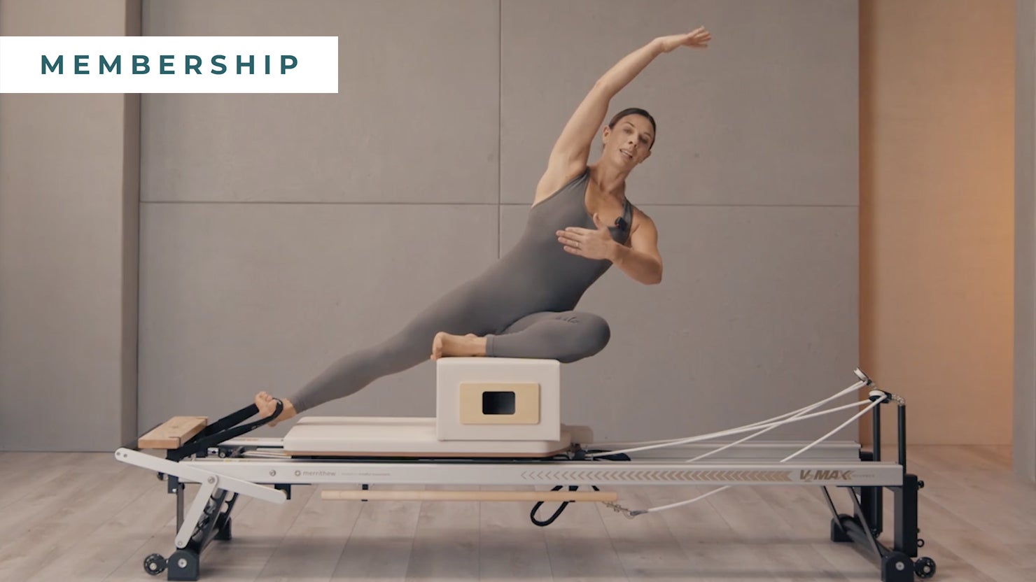 STOTT PILATES REFORMER