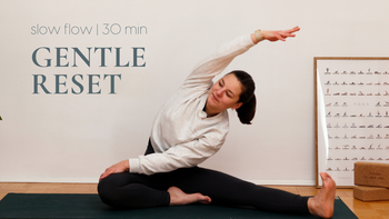 Gentle Reset | Slow Flow Hüften & Rücken | 30 min | mit Alina