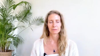 Embracing emotions: Finding peace beyond thoughts - Live