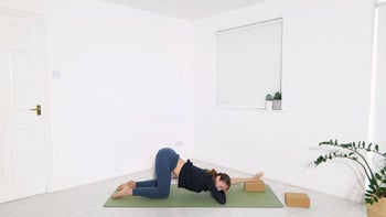 Yin yoga for the neck, shoulders and upper back