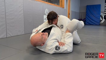 Mauricio Gomes: Closed Guard Wrist Lock 2