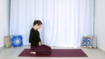 10 Min Prenatal Yoga (Safe for all trimesters)
