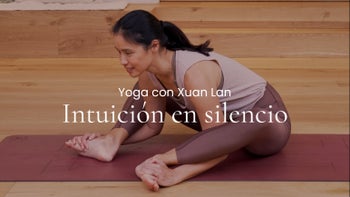Intuición en silencio. Vinyasa con Xuan Lan