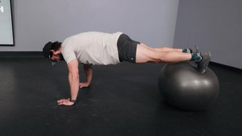 Form - Stability Ball Knee Tucks