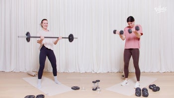 BITIGT. Länge med lätt skivstång, i takt till musiken