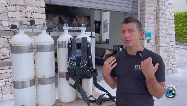 Doppelgerät-Setup: Kopf anheben und Platz hinter dem Kopf schaffen