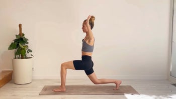 35 Min Strong Vinyasa | Sculpt, Sweat & Energize and KICK your day