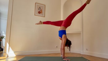 Handstand Flow - Splits
