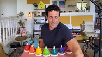 Music Monday 🎵 | Live Singalong – 5PM ET (4/27)