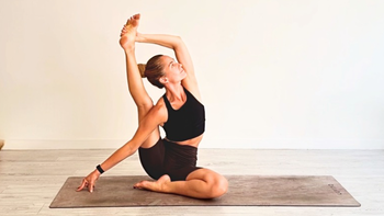 CLASS 2 - Compass Pose & Flying Warrior 