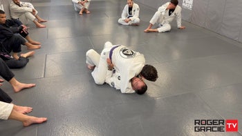 Marcos Ratinho: Underhook Upa Mount Escape