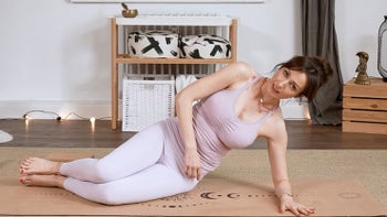 Postnatal-Yoga für Kleinkind-Mamas: Oberkörper & Core