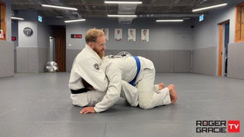 Alex Smith: Seated Guillotine Grip