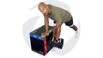 Total-Body Strength Complexes: Continuous strength sets for the lower body, upper body, and core (49 Min)