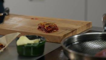 TRAILER Rehkeule, Rote Beete Kartoffeln, Sellerie Espuma