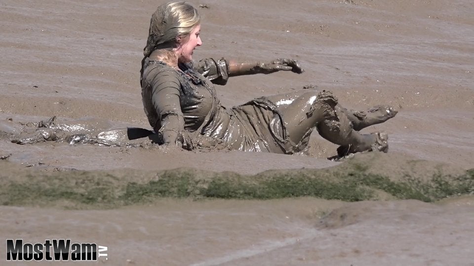 Muddy Fun With Liz | MostWam