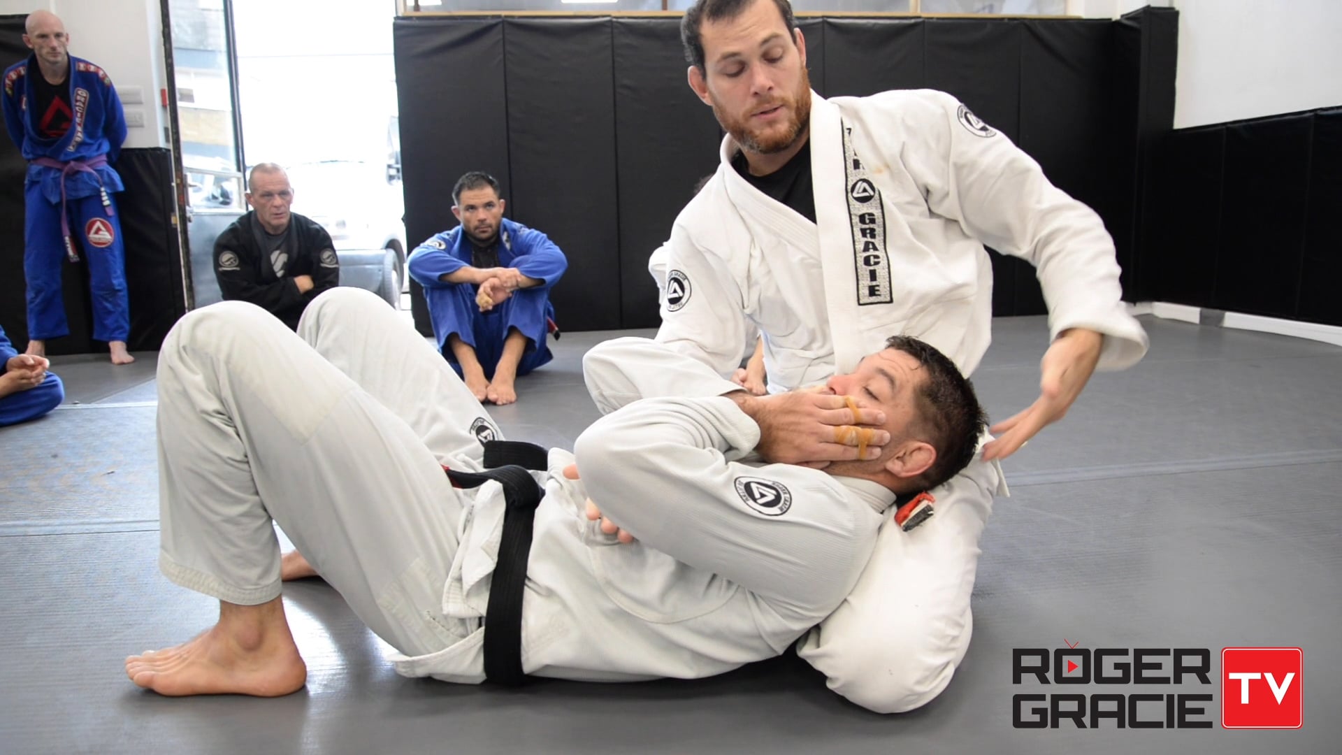 North South To Triangle Choke Finish Roger Gracie TV